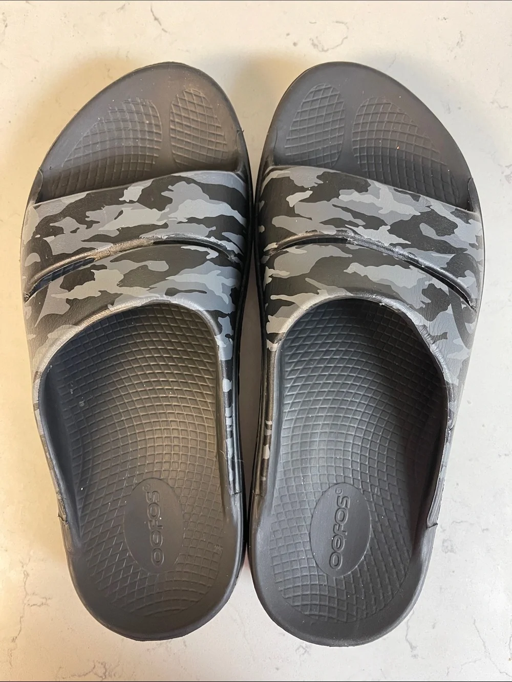 Oofos OOahh MEN'S SPORT SLIDE Black Grey Camo Size 9